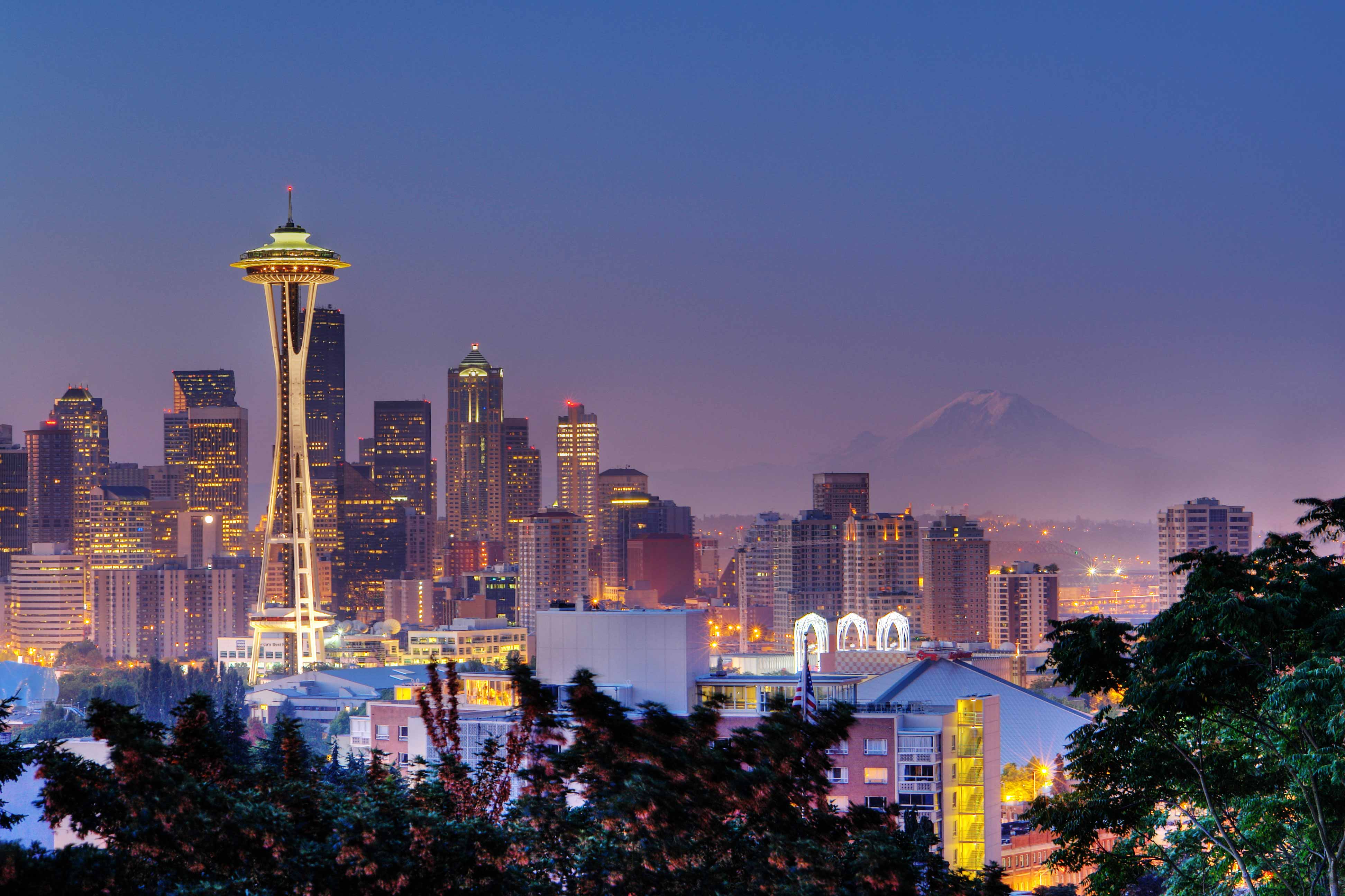 Seattle, Washington skyline at dusk
